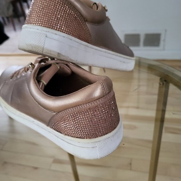 sneakers - Picture 1 of 2
